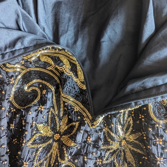 Absolutely stunning vintage hand beaded dress on silk - Size L - Picture 12 of 13